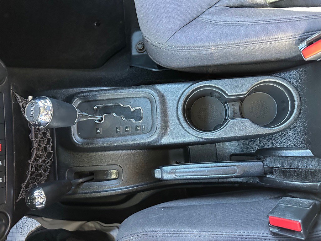 2013 Jeep Wrangler Unlimited Image 20