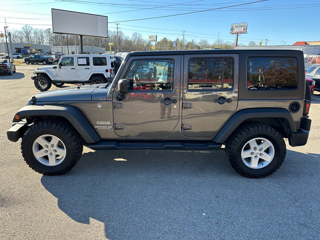 2017 Jeep Wrangler Unlimited Image 8