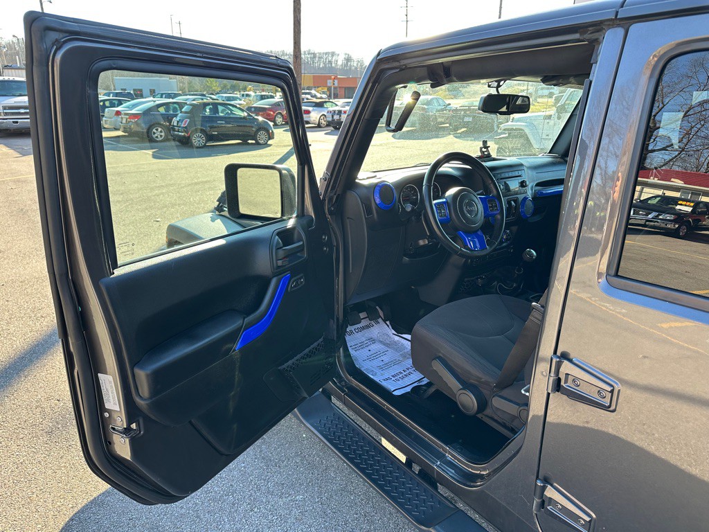 2017 Jeep Wrangler Unlimited Image 9