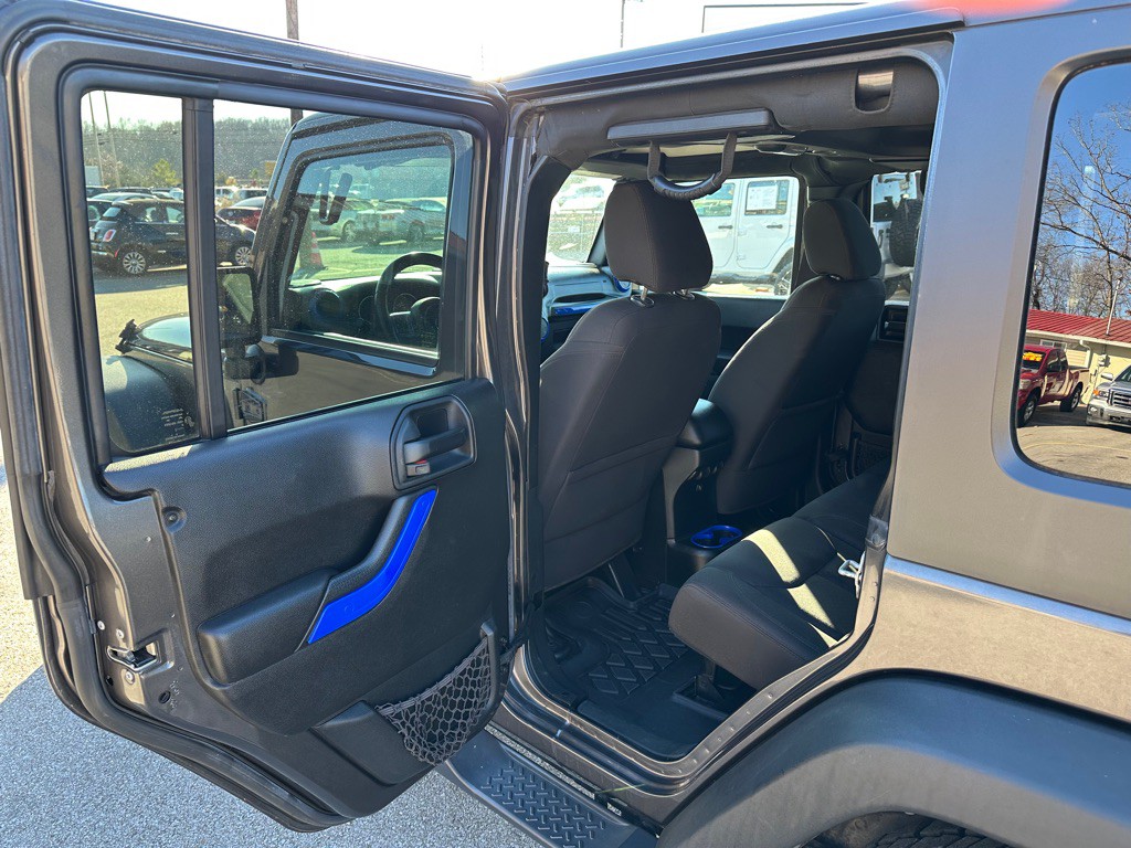 2017 Jeep Wrangler Unlimited Image 11