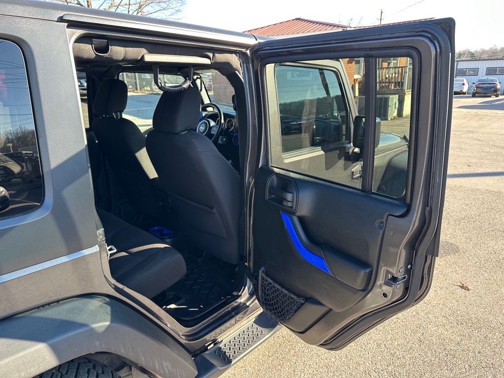 2017 Jeep Wrangler Unlimited Image 13