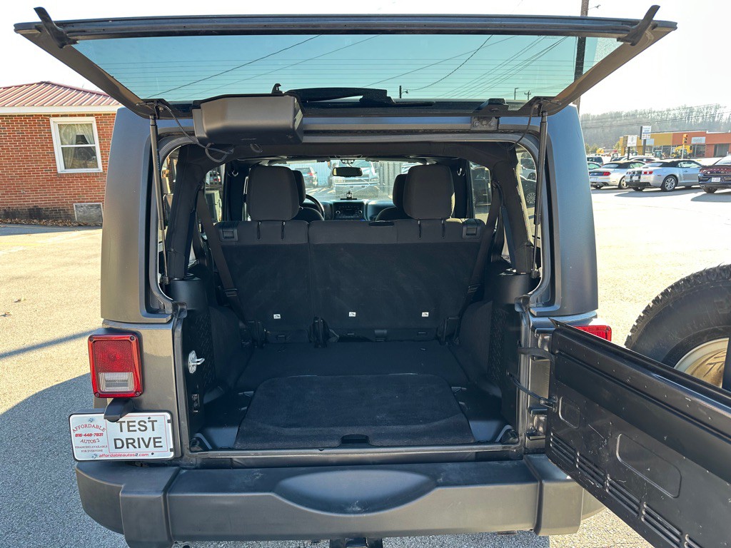2017 Jeep Wrangler Unlimited Image 17