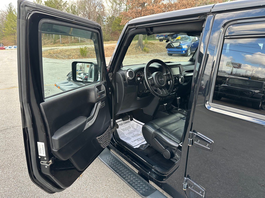 2012 Jeep Wrangler Unlimited Image 9