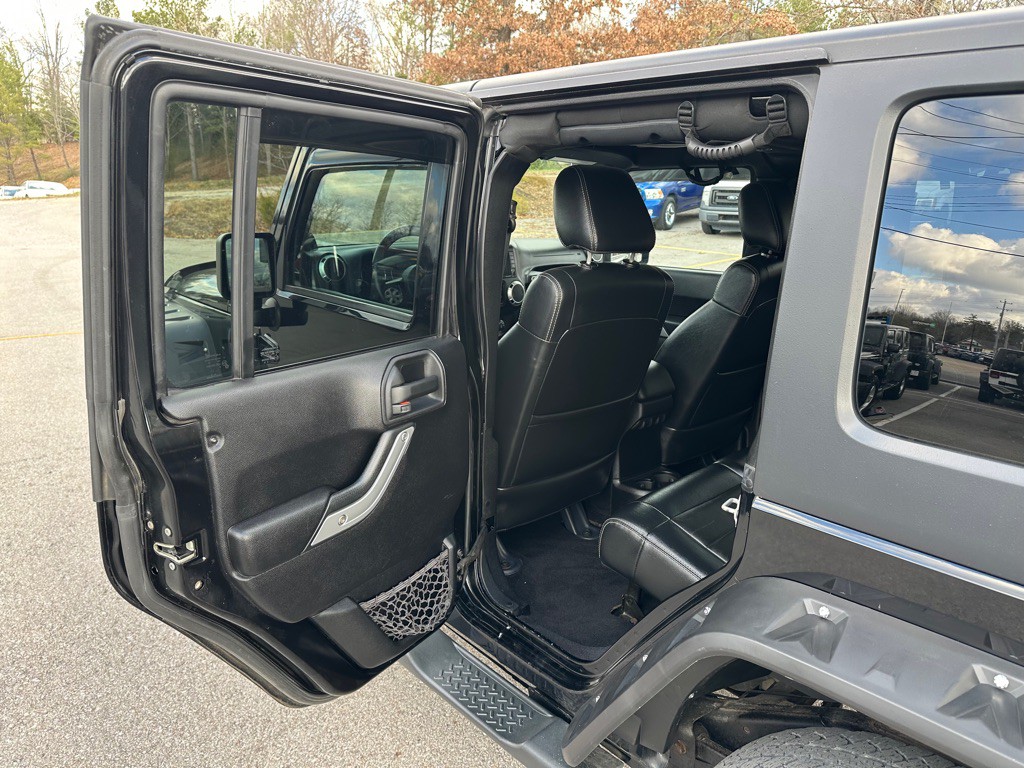 2012 Jeep Wrangler Unlimited Image 11
