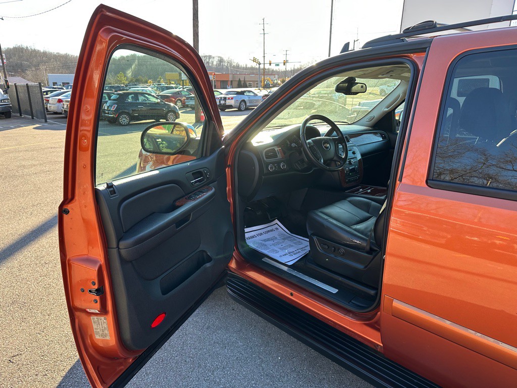 2008 Chevrolet Avalanche Image 9