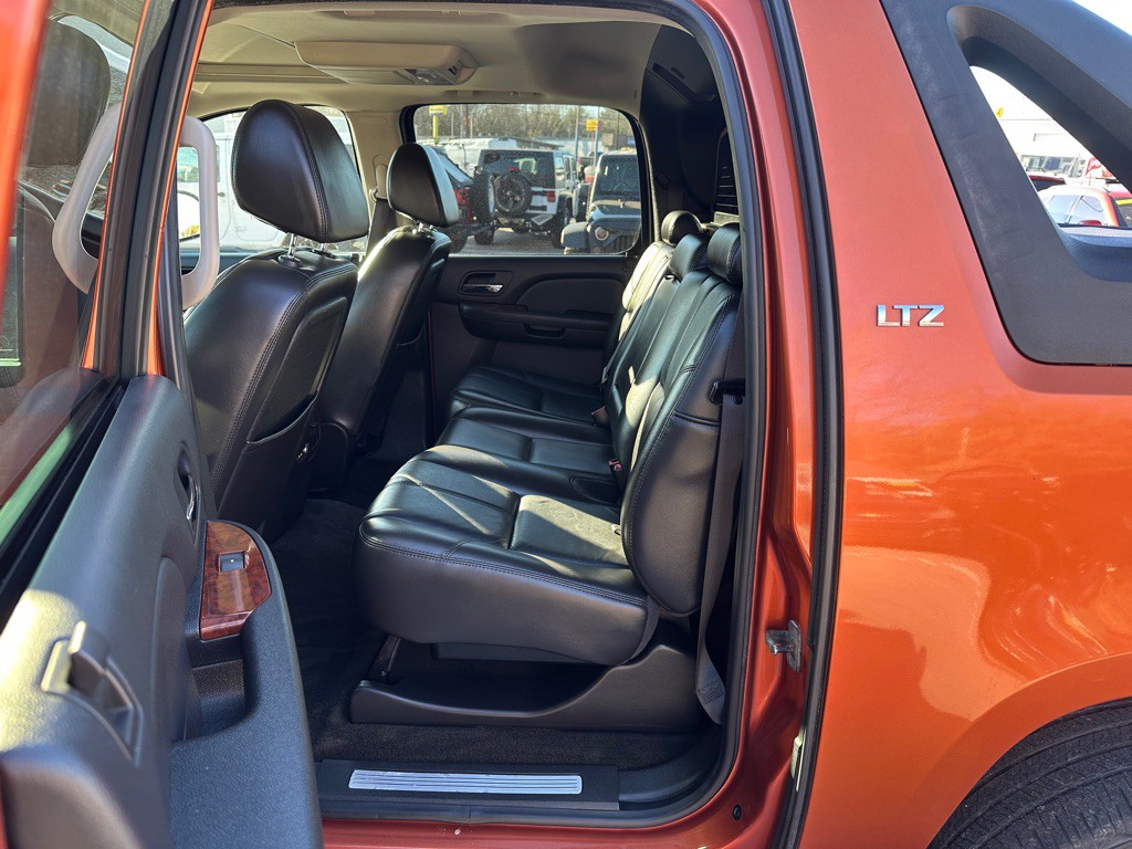 2008 Chevrolet Avalanche Image 12