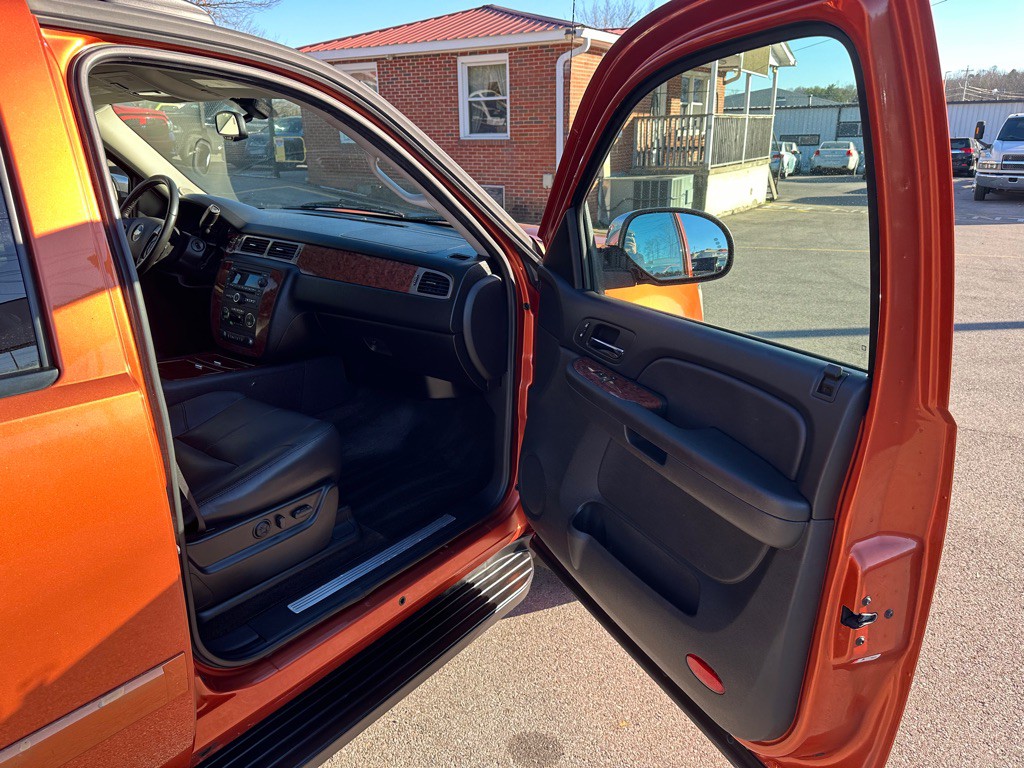 2008 Chevrolet Avalanche Image 15