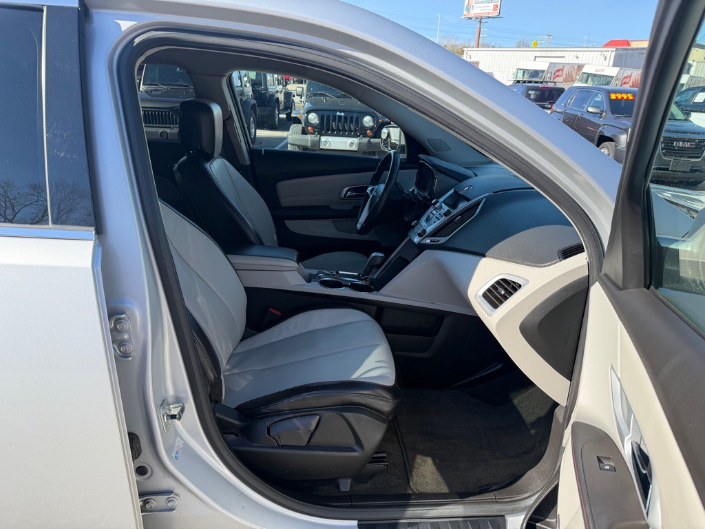 2010 GMC Terrain Image 17