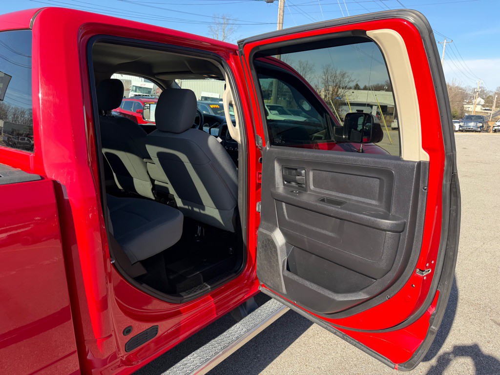 2016 RAM 2500 Image 13