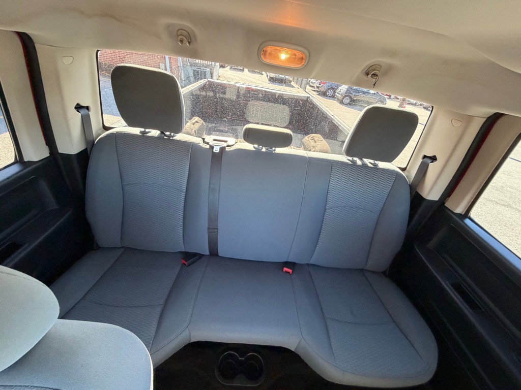 2016 RAM 2500 Image 17