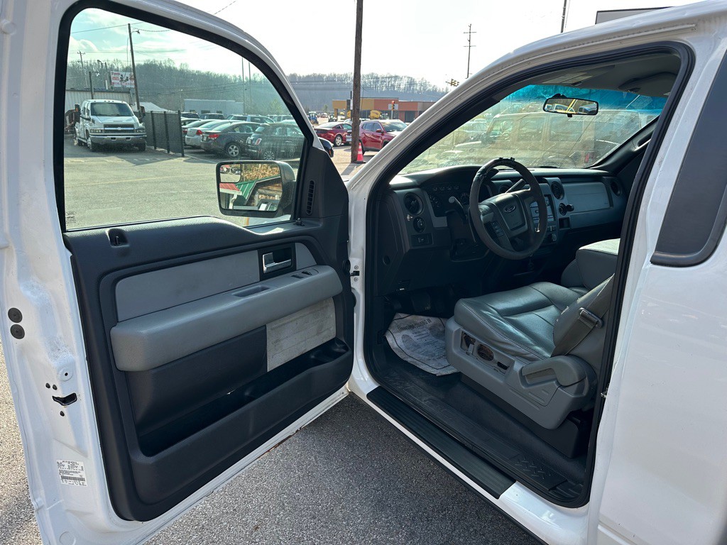 2013 Ford F-150 Image 9