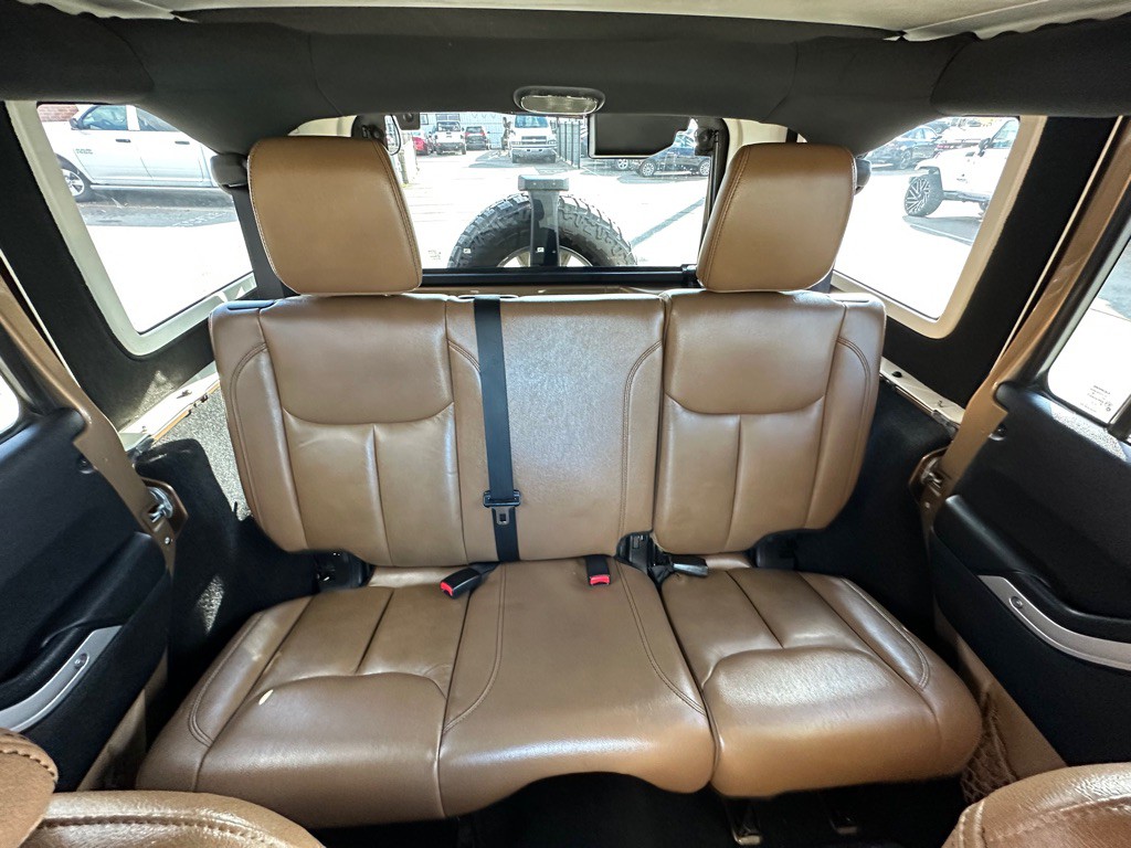 2015 Jeep Wrangler Unlimited Image 17