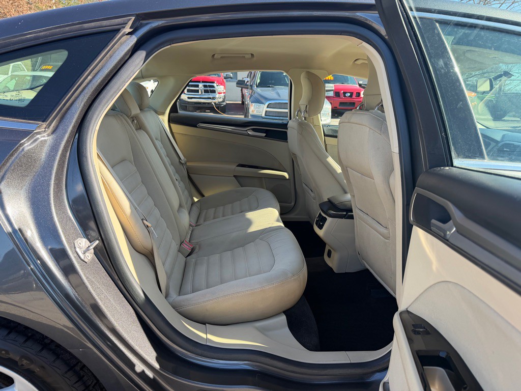 2015 Ford Fusion Image 14