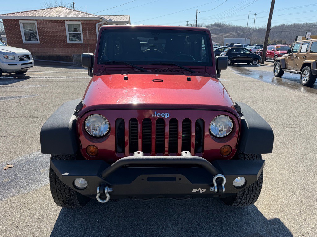 2012 Jeep Wrangler Unlimited Image 2