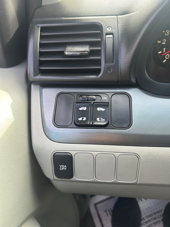 2007 Honda Odyssey Image 17