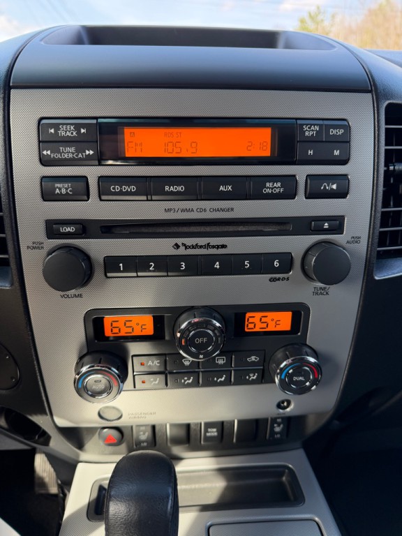 2008 Nissan Titan Image 19