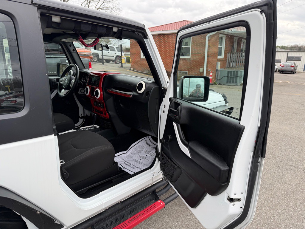 2017 Jeep Wrangler Image 11