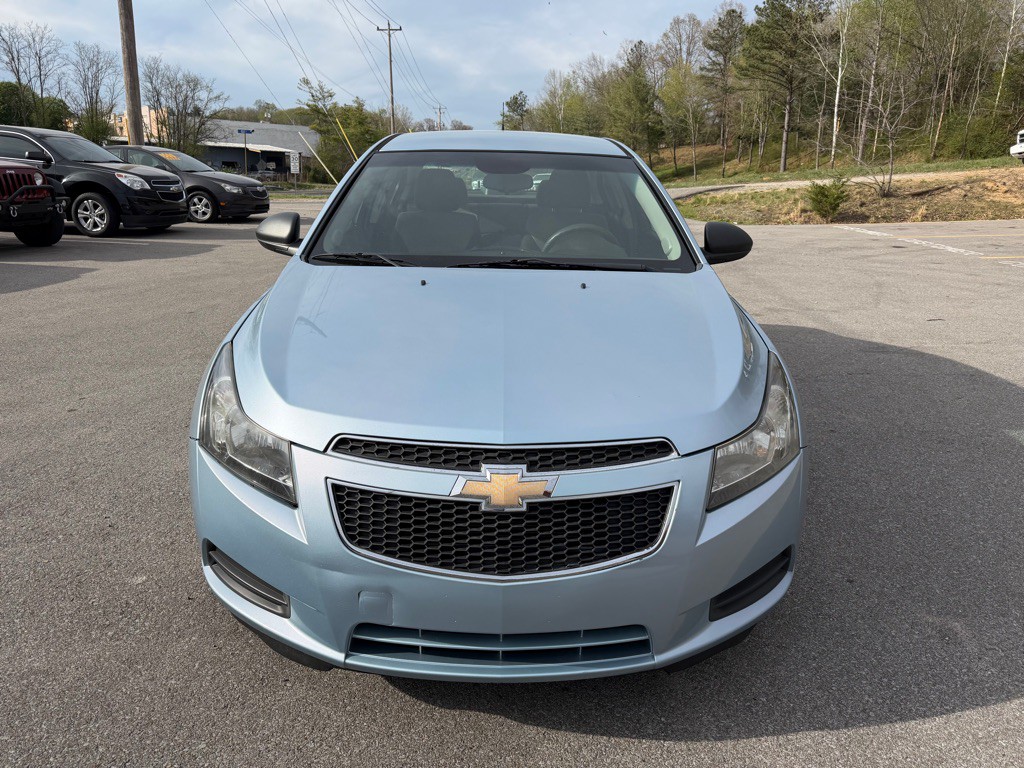 2012 Chevrolet Cruze Image 2