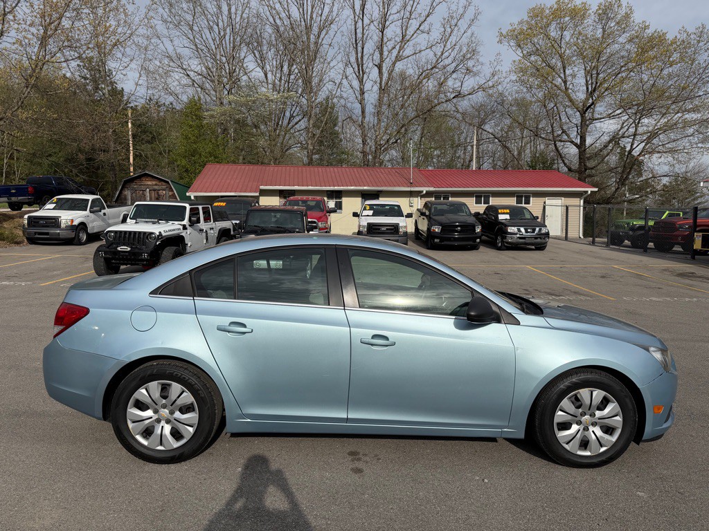 2012 Chevrolet Cruze Image 4