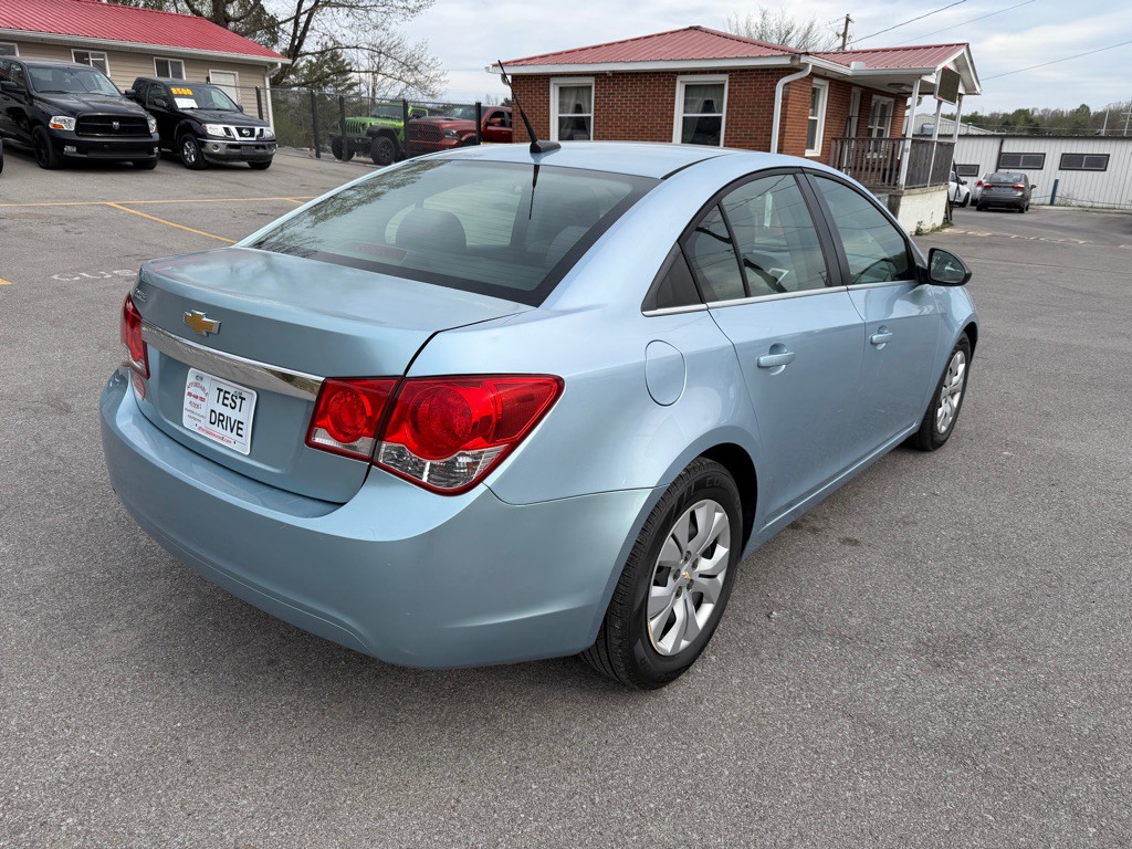 2012 Chevrolet Cruze Image 6