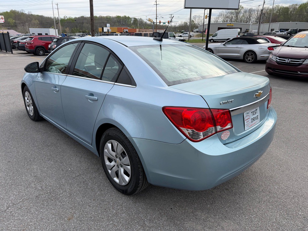 2012 Chevrolet Cruze Image 8