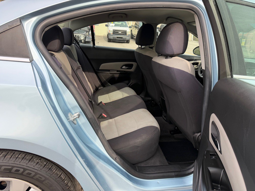 2012 Chevrolet Cruze Image 14