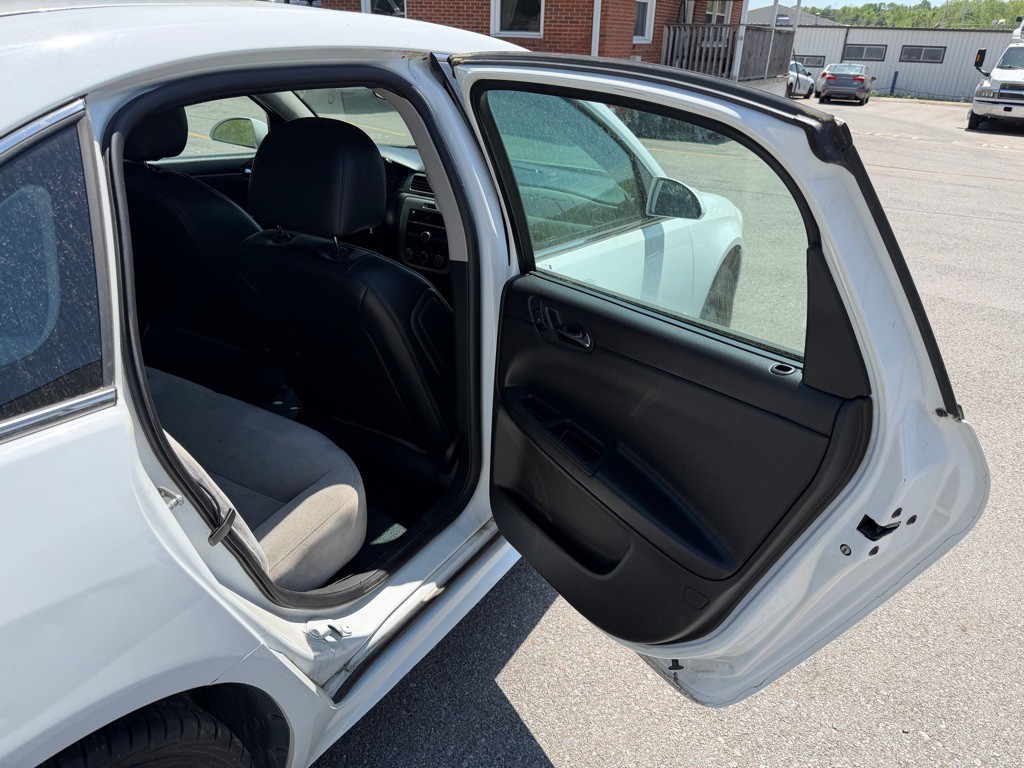 2012 Chevrolet Impala Image 12