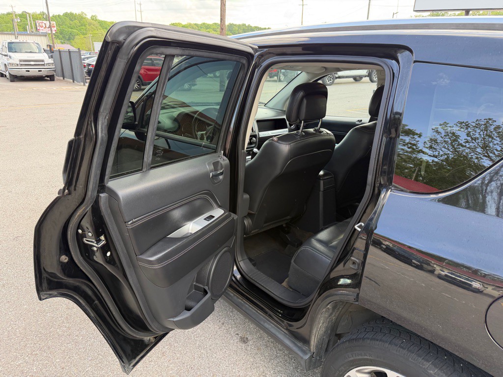2016 Jeep Compass Image 11