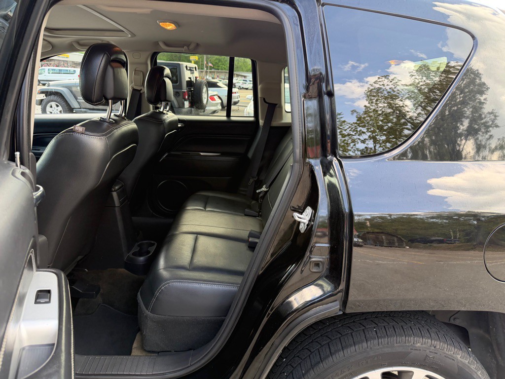 2016 Jeep Compass Image 12