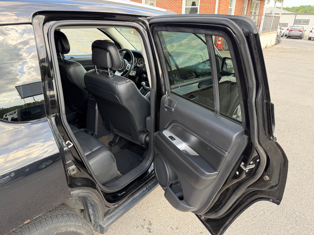 2016 Jeep Compass Image 14