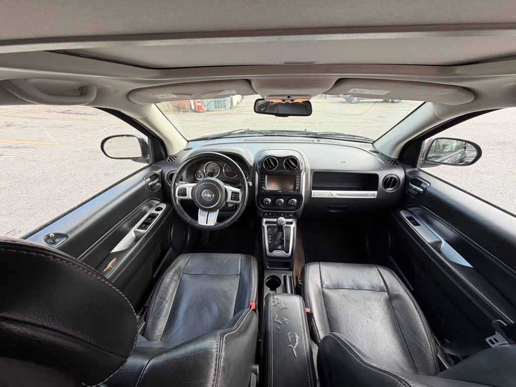 2016 Jeep Compass Image 19