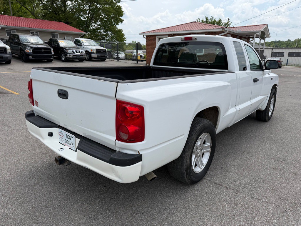2010 Dodge Dakota Image 5