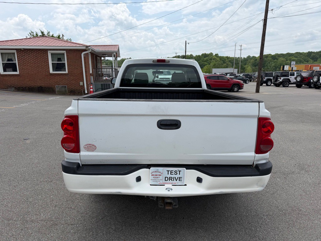 2010 Dodge Dakota Image 6