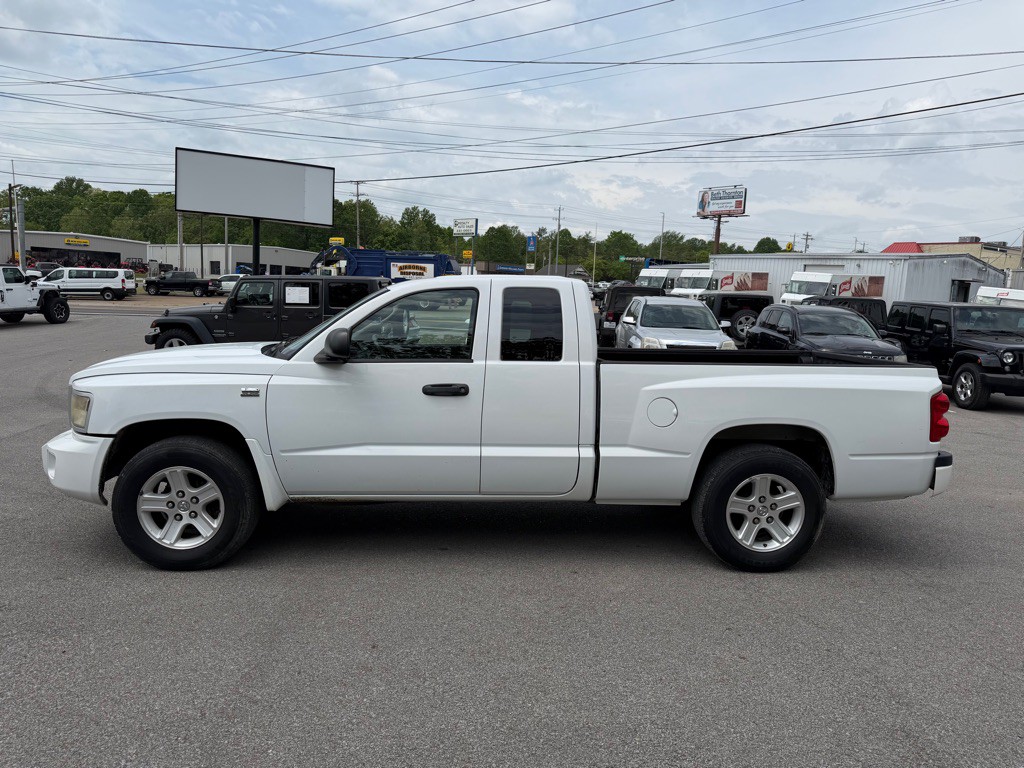 2010 Dodge Dakota Image 8