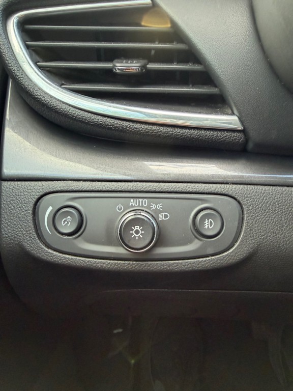 2020 Buick Enclave Image 19