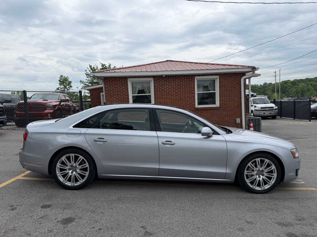 2015 Audi A8 Image 4