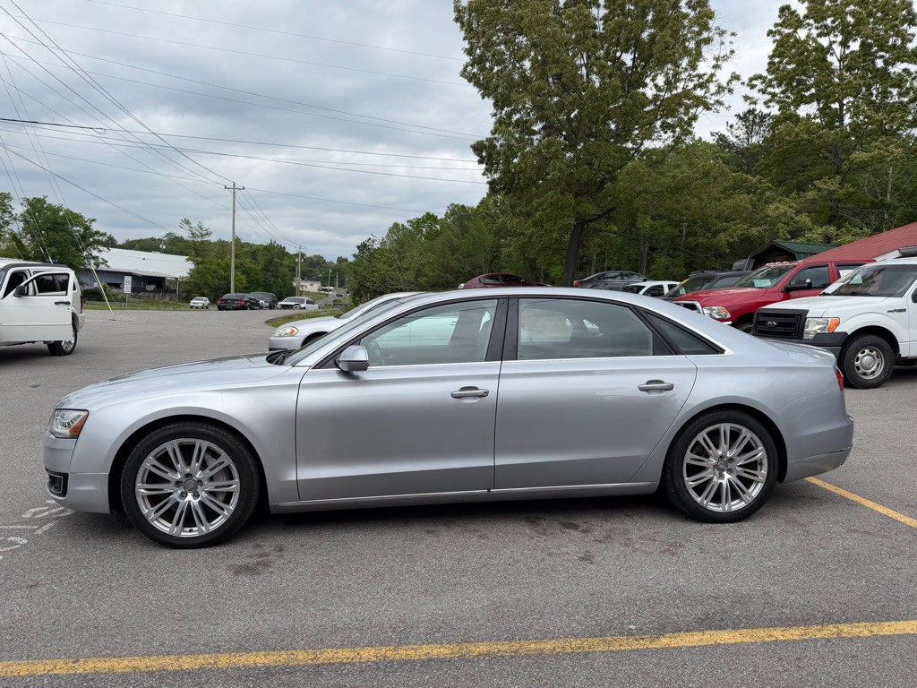 2015 Audi A8 Image 8