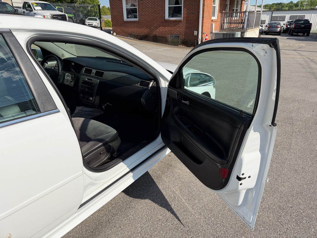 2012 Chevrolet Impala Image 15