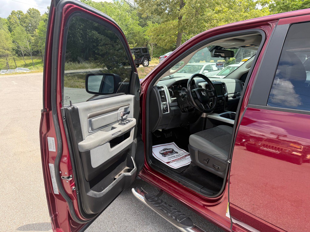 2017 RAM 1500 Image 9
