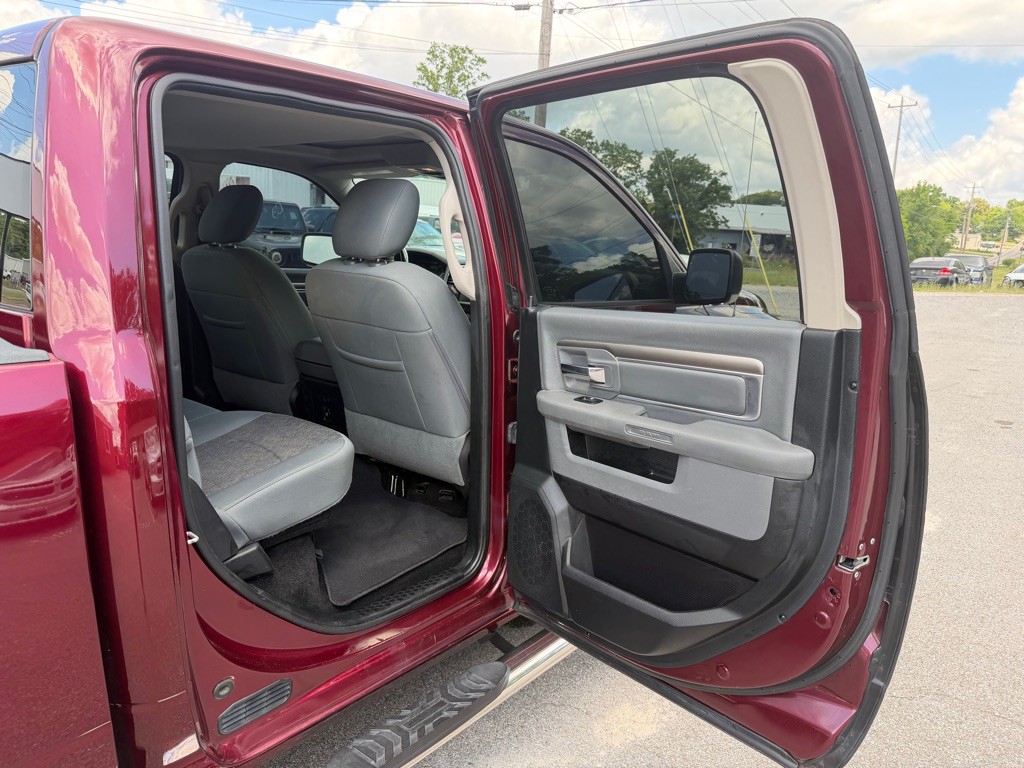 2017 RAM 1500 Image 13