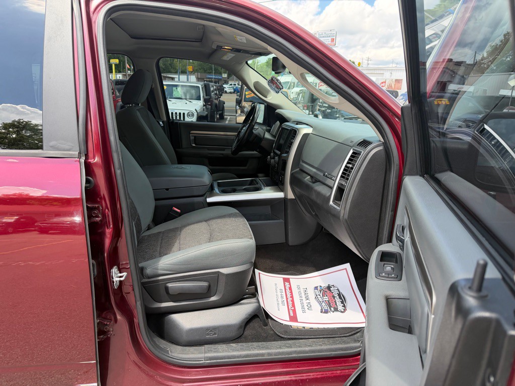 2017 RAM 1500 Image 16