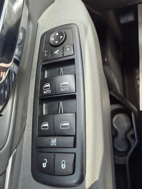 2017 RAM 1500 Image 22