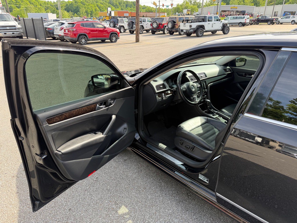 2014 Volkswagen Passat Image 9