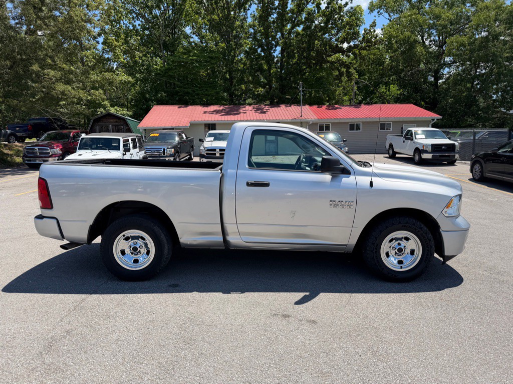 2014 RAM 1500 Image 4