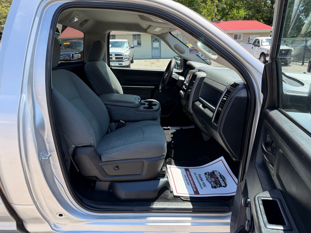 2014 RAM 1500 Image 13