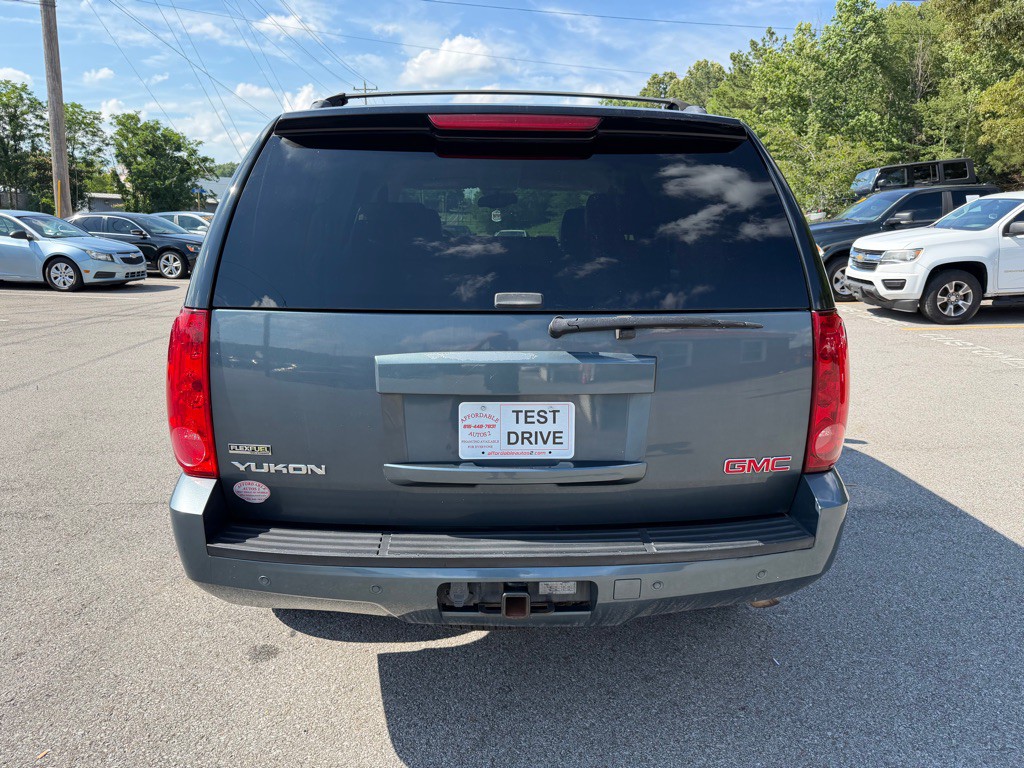 2008 GMC Yukon Image 6