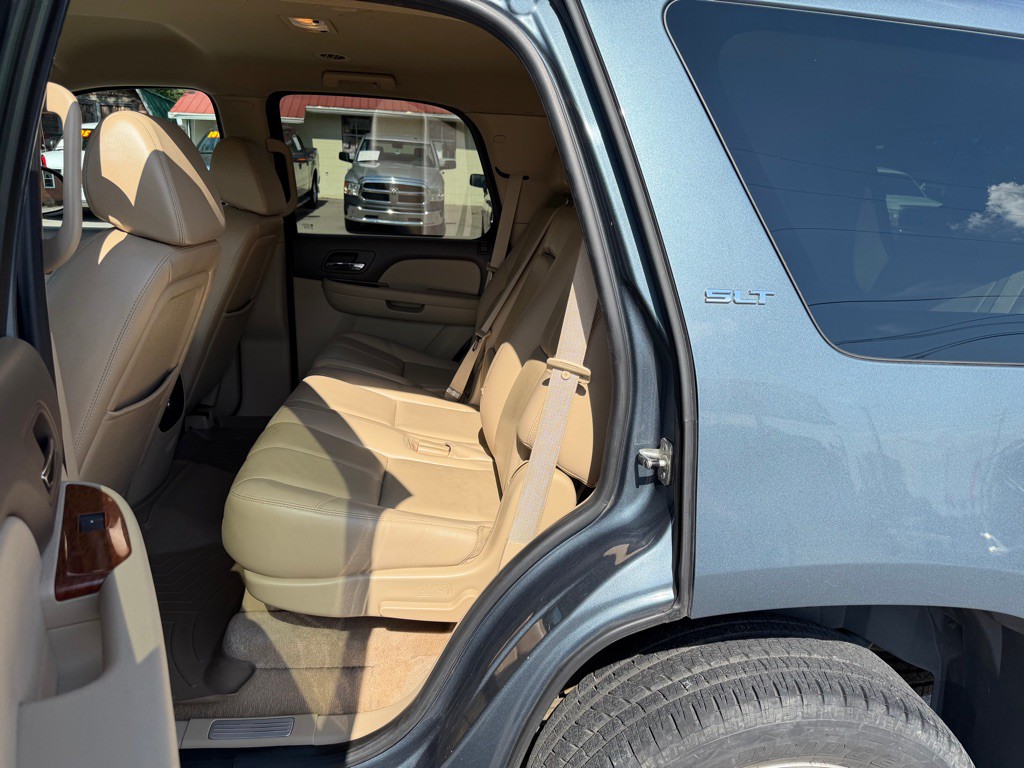 2008 GMC Yukon Image 12