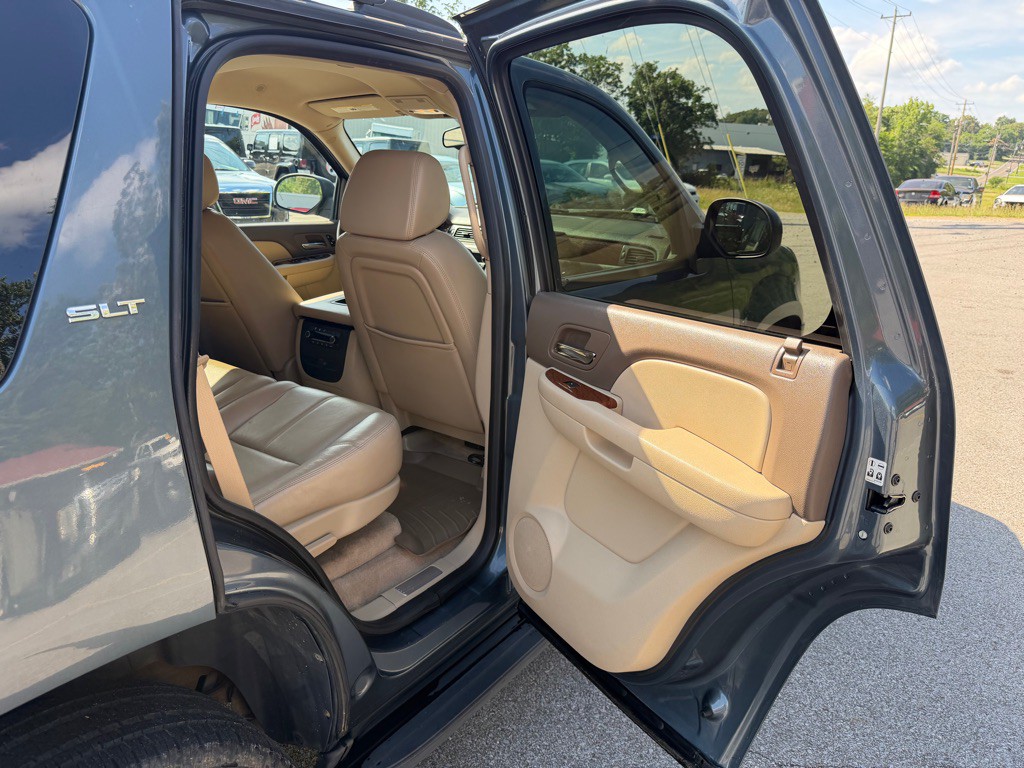 2008 GMC Yukon Image 13
