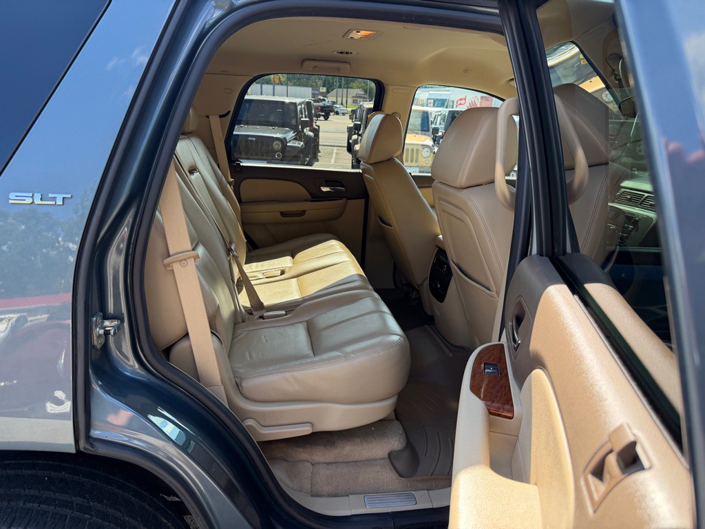 2008 GMC Yukon Image 14