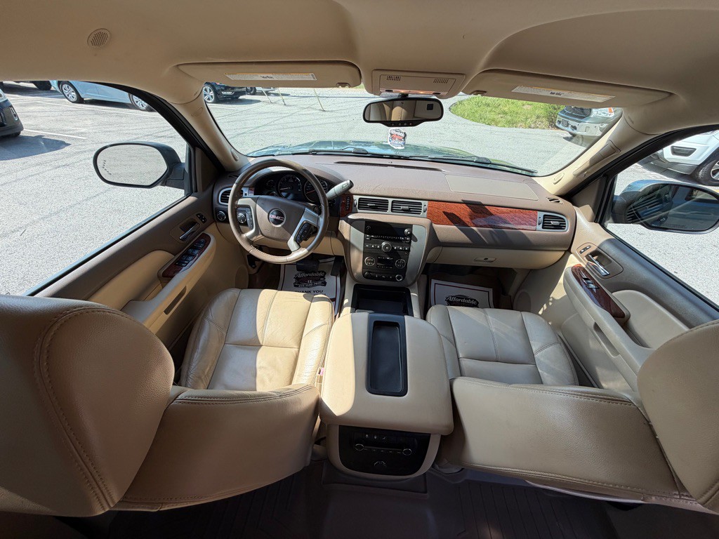 2008 GMC Yukon Image 18